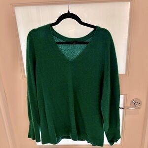 100% Pure Cashmere GORGEOUS Sweater - Worn Once